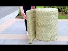 Mineral wool felt with wire mesh